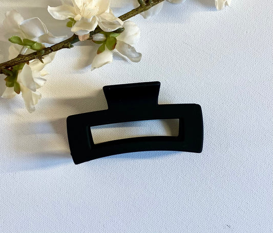 Matte Black Medium Claw Clip