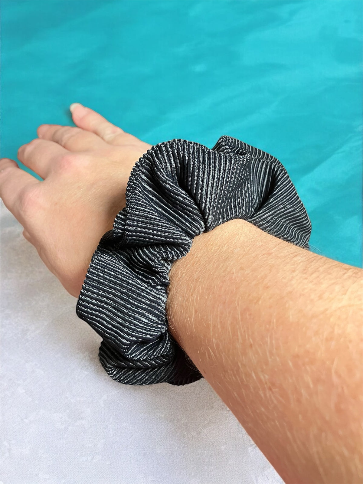 Pool Scrunch Black Swim – LOL Scrunch Co.