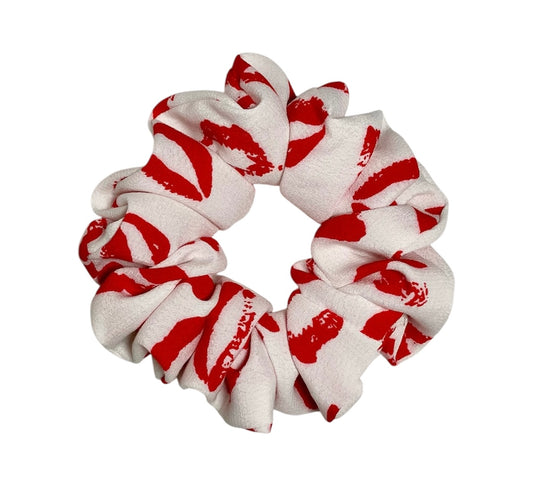 White Kiss XL Scrunchie